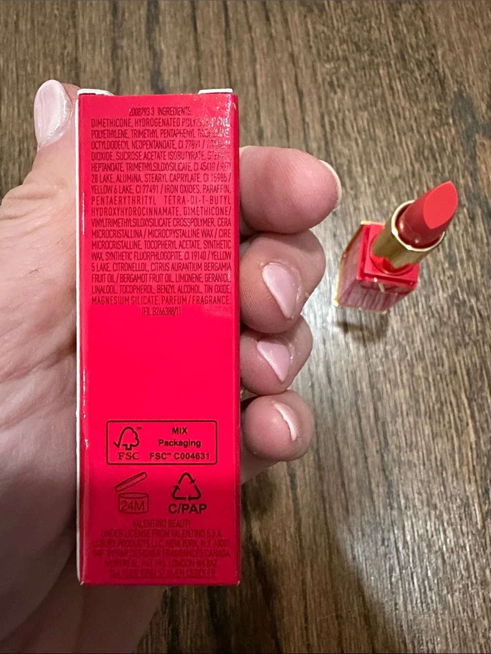 Valentino Rosso Satin Lipstick 400R Roma Fab